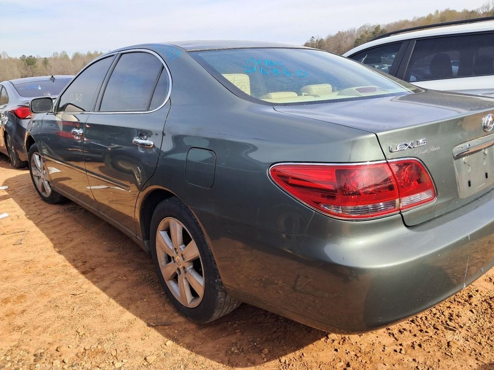 ES330 2005 Glove Box 5012744