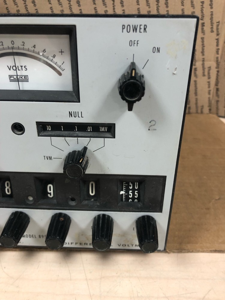 PARTS! John Fluke Model 895A DC Differential Voltmeter MISSING COVER (UNTESTED)