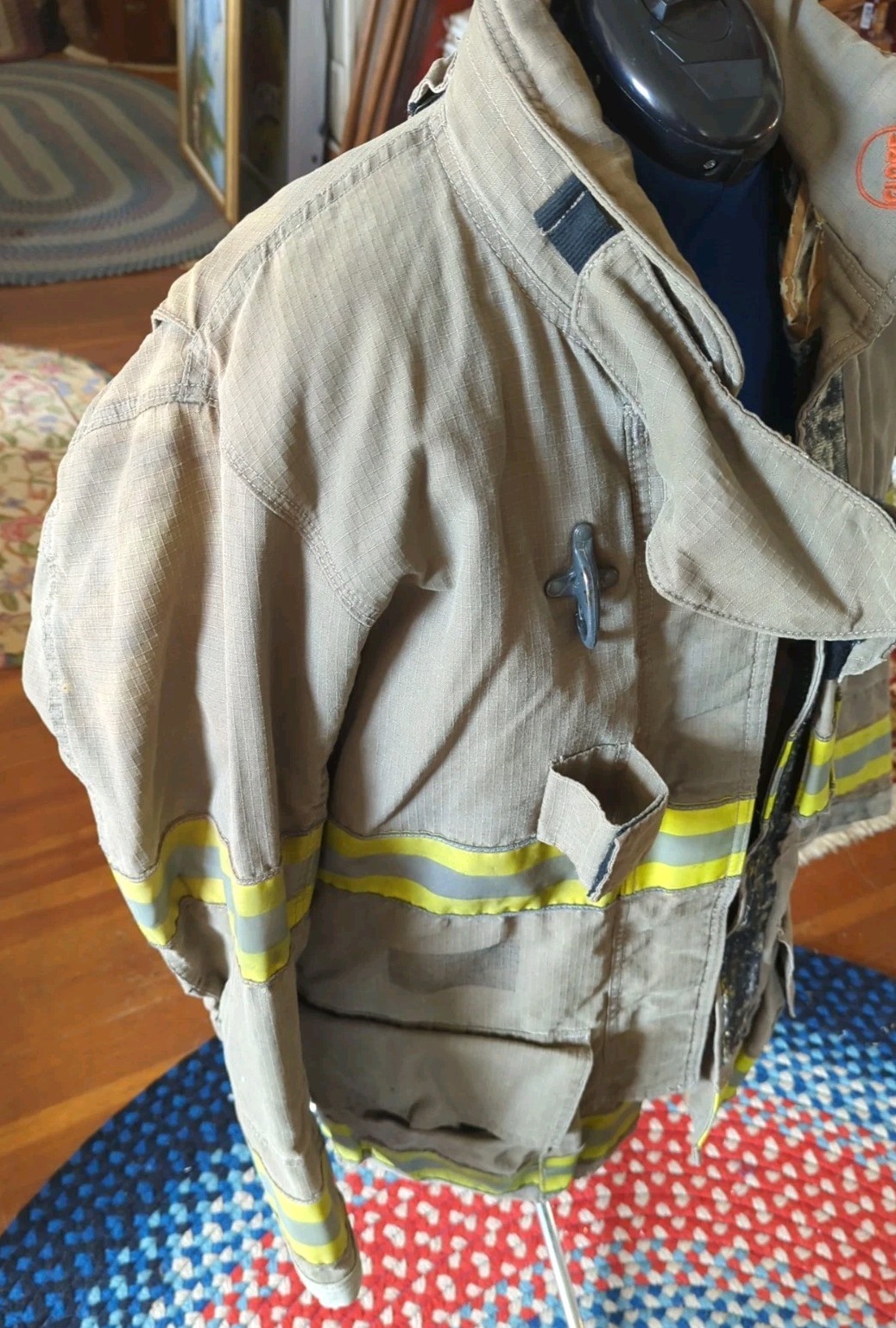 Vintage Retired Firefighter Gear Jacket FIRE COAT USED 44 x 32 Globe