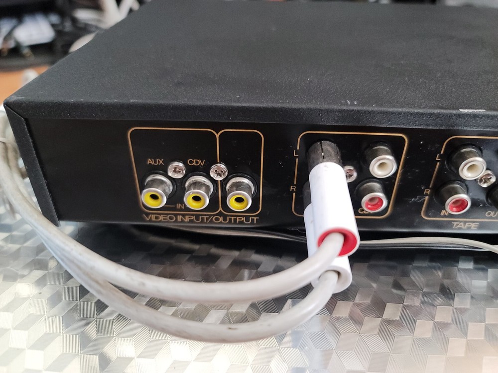 Corvus Karaoke Amplifier Model LK-300 Digital Echo, Multi Audio, Easy Operation