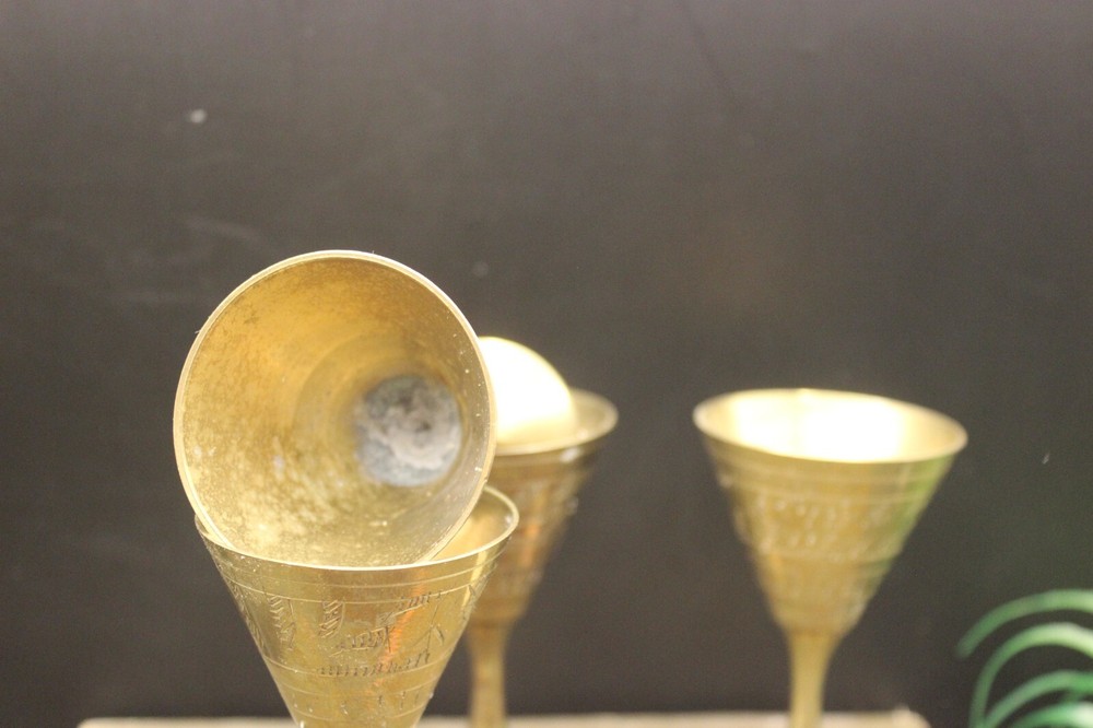 Brass Tea Pot Hinged Lid + 4 Goblets Indian Middle Eastern Service Set