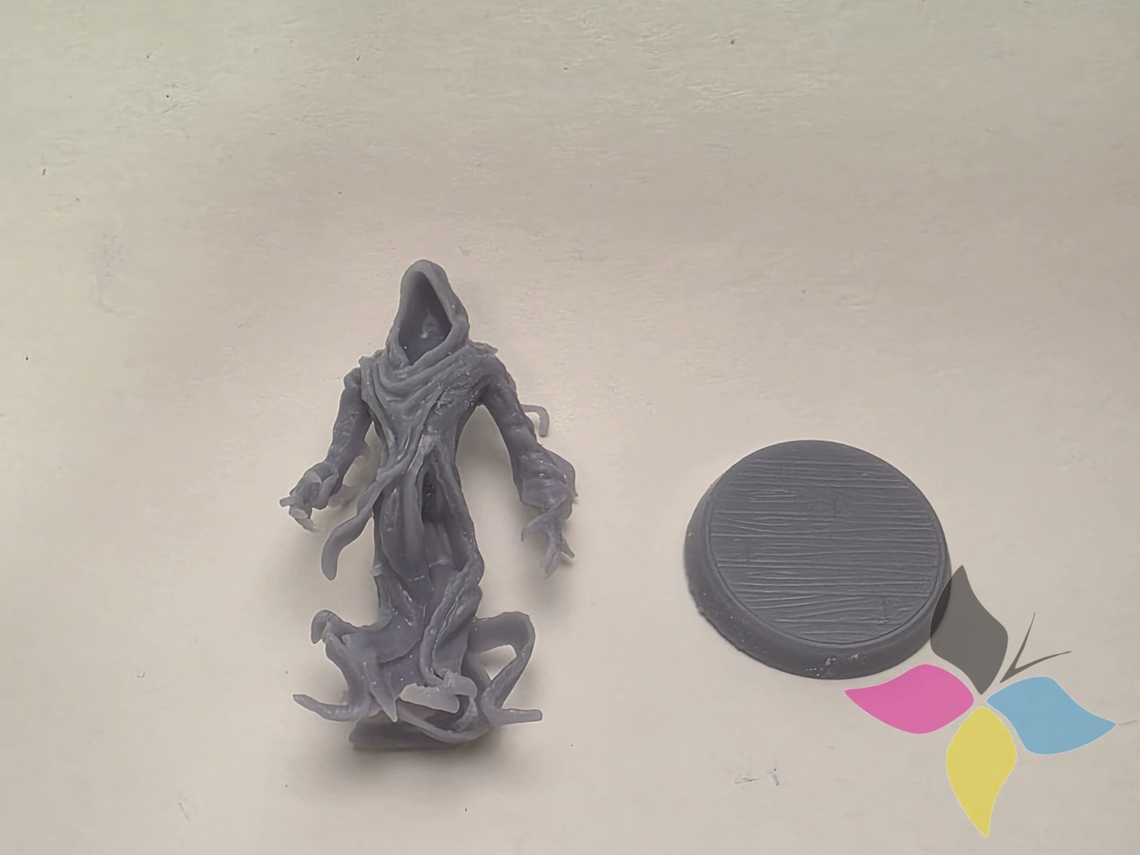 Shadow Wraith 32mm Resin Miniature Undead Figure for D&D