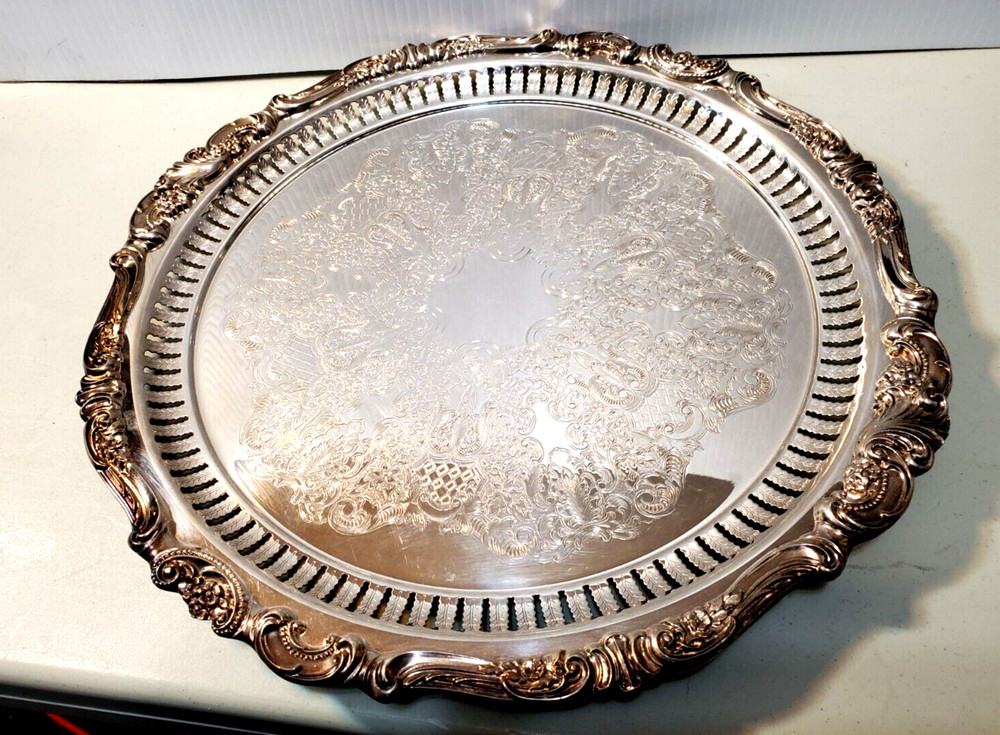 Wallace Silversmiths Silverplate Serving Tray Round Footed Beautiful Piece 13"