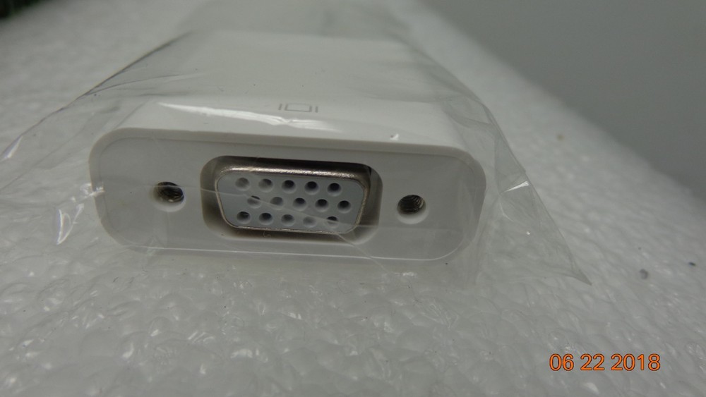 Apple Mini DisplayPort to VGA Adapter Model A1307
