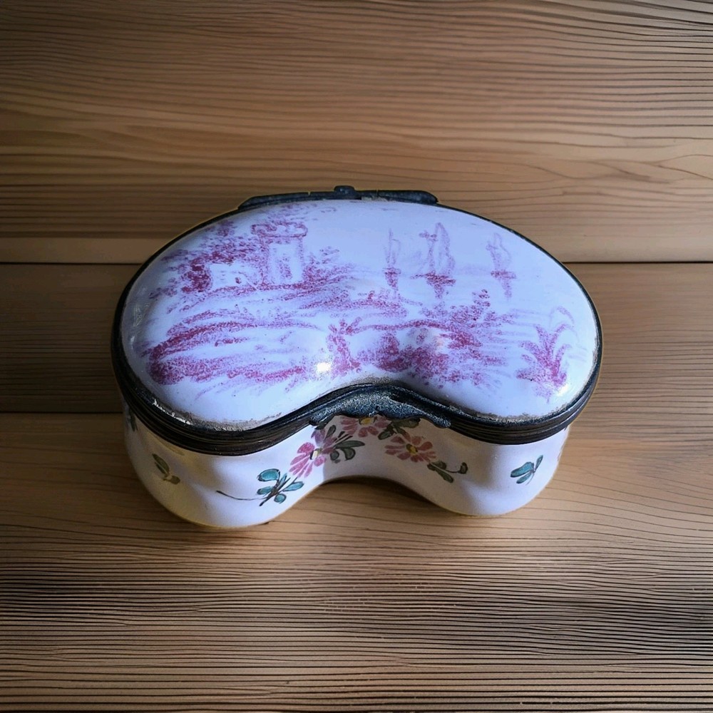 19th c Beautiful Faience Unusual Kidney Shape Snuff Box Signed NB