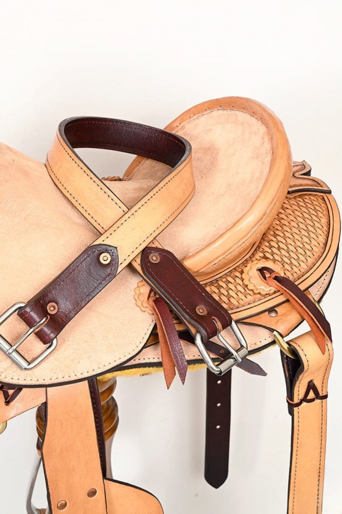 Premium Western Leather Saddle with Skirting – Durable & Stylish