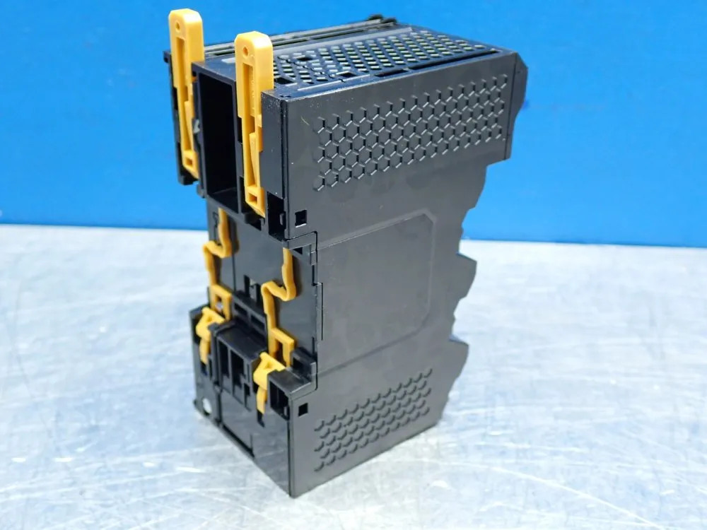 OMRON NX-SERIES ETERCAT COUPLER UNIT NX-ECC203