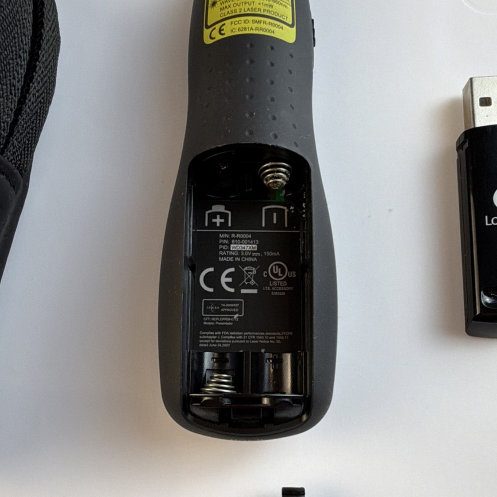 Logitech R400 Wireless Presentation Pen Red Laser Pointer USB Receiver Case