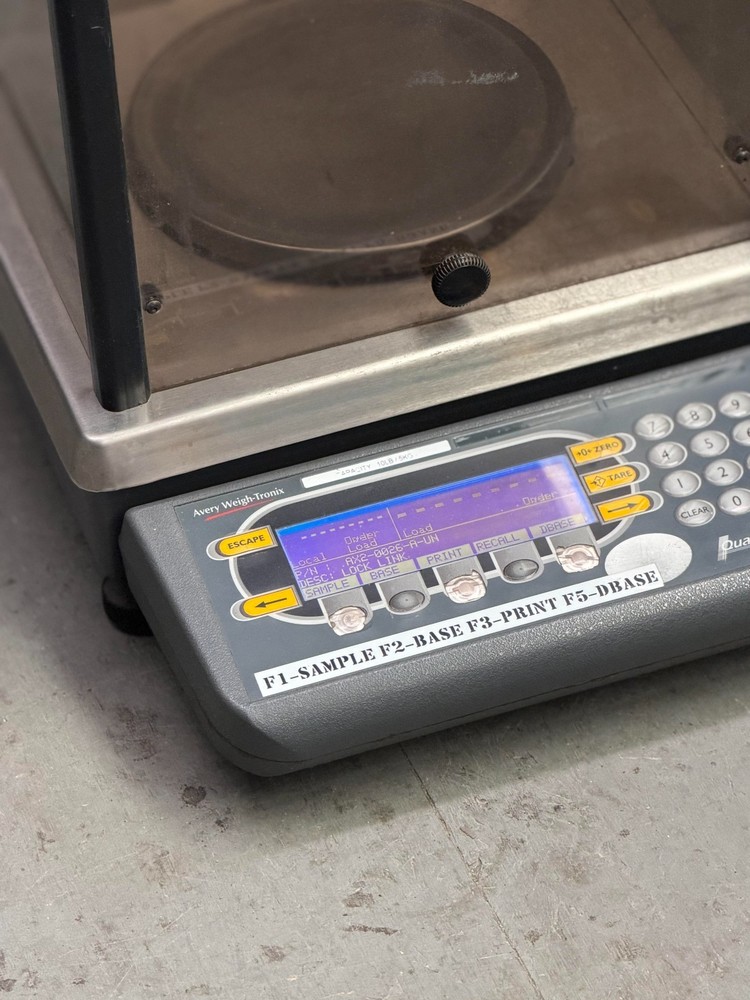 AVERY WEIGH-TRONIX PC-820 DIGITAL BENCH Max SCALE 100LBS
