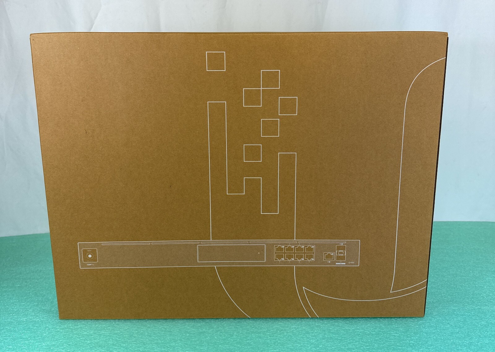 Ubiquiti Networks UDM-PRO 10G SFP+ Enterprise Security Gateway Dream Machine Pro