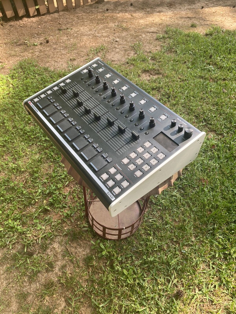 ISLA Instruments S2400