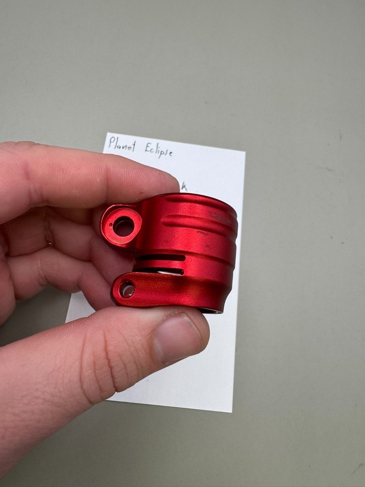 Planet Eclipse LV 1 Clamping Feedneck-Satin Red