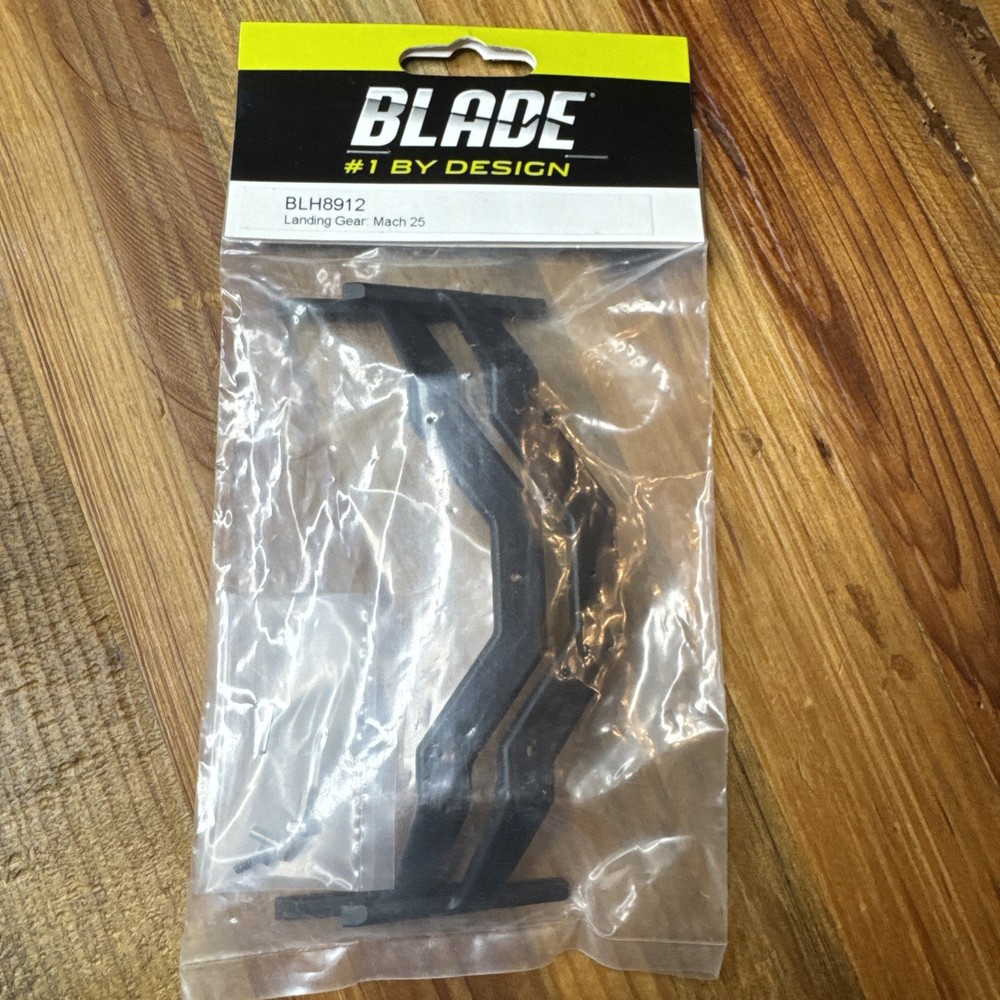 Blade BLH8912 Landing Mach 25