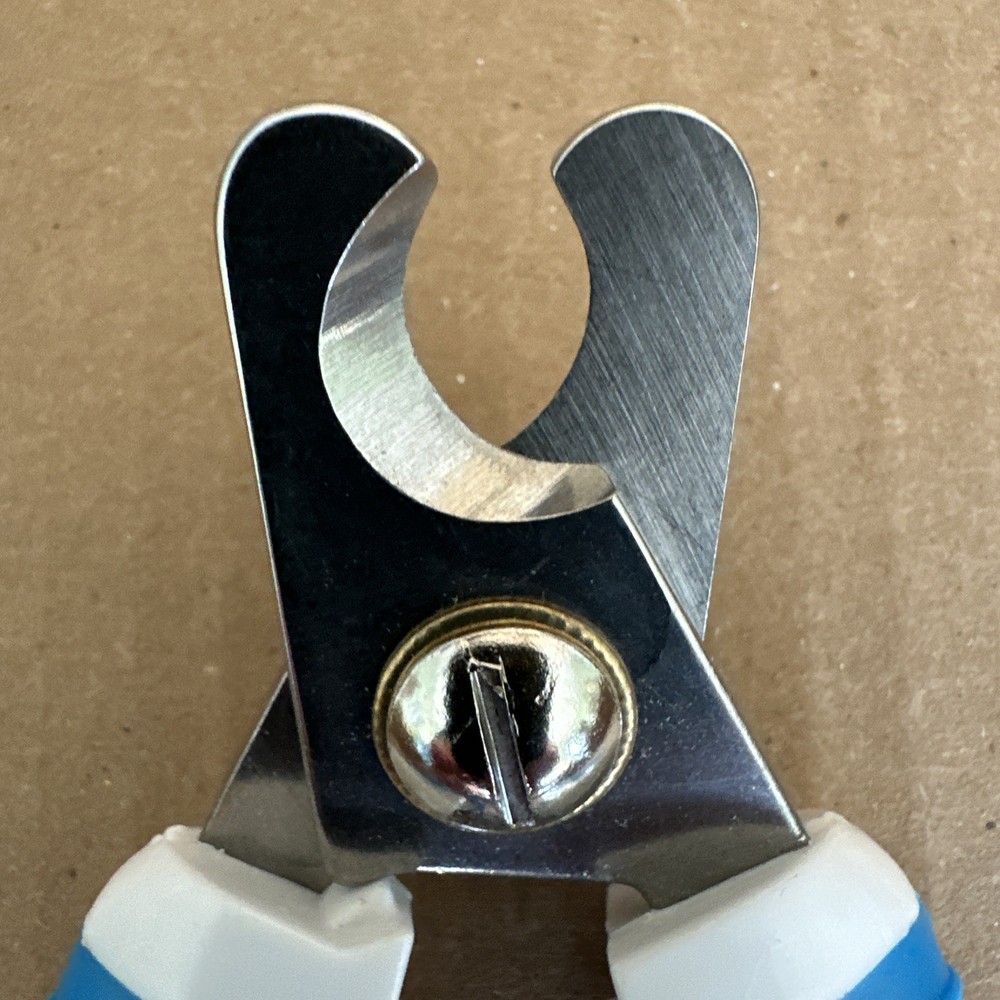 Scamper Pet Nail Clippers-Medium?