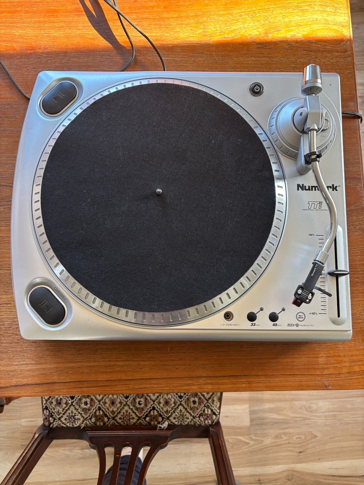 Numark TTUSB Turntable - Pristine Condition, Original Box, One Owner