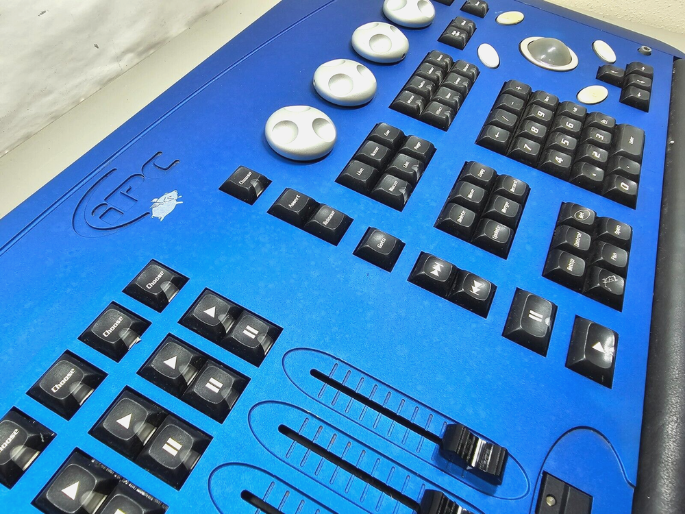 High End Systems Hog iPC Stage Theater Lighting Console Controller Hog3PC Hog2PC