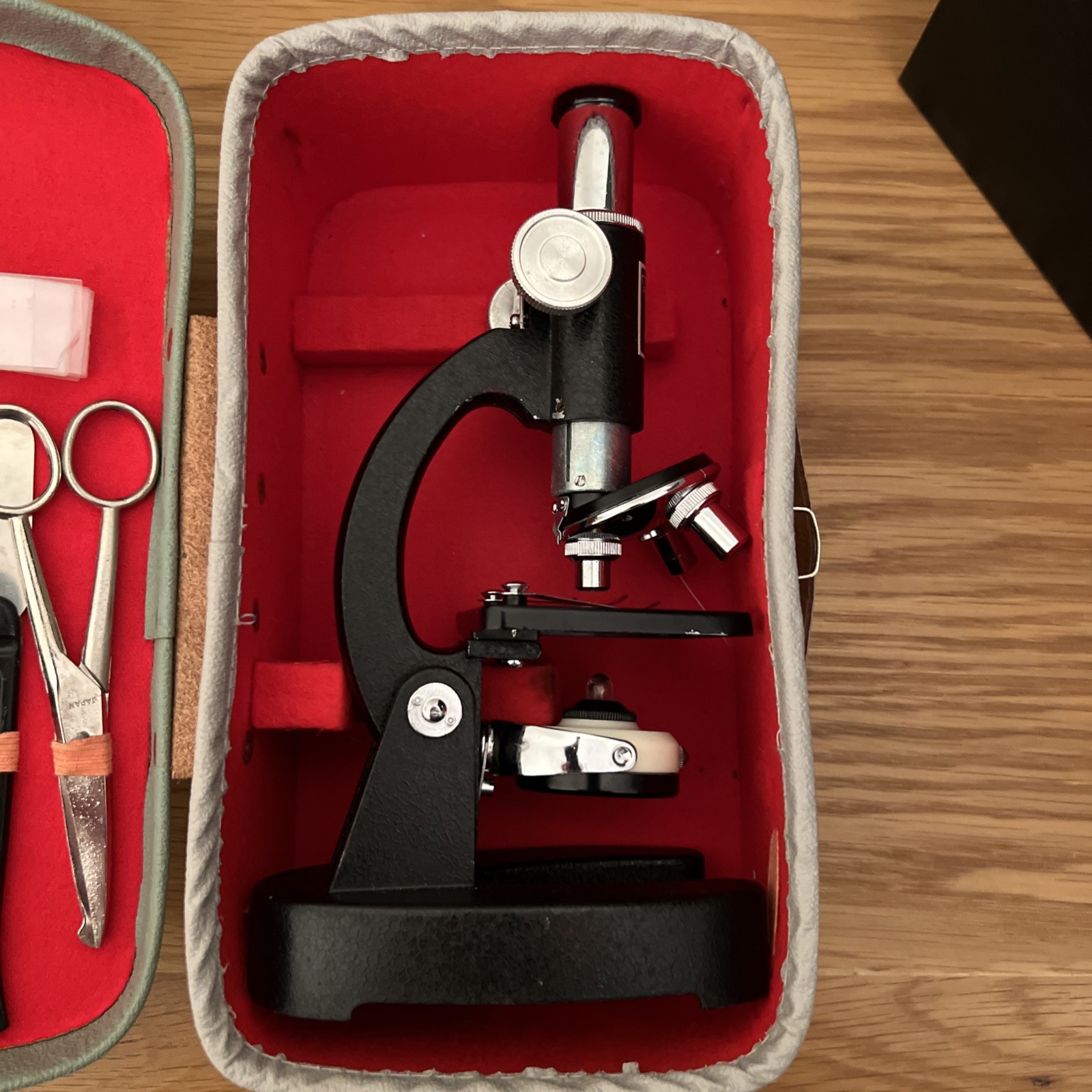 VINTAGE NO. 515 SANS & STREIFFE MICROSCOPE IN ORIGINAL CASE