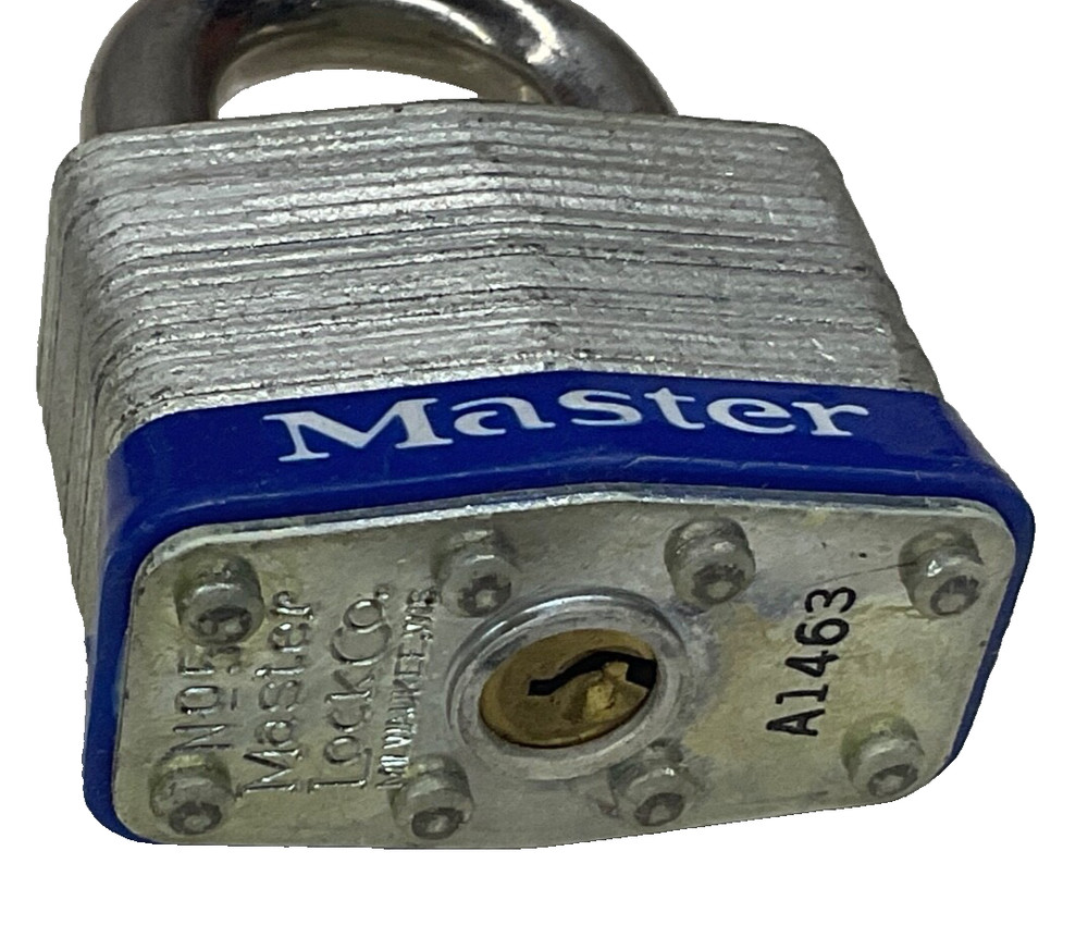 NOS! MASTER No. 5 PADLOCK w/ (2) KEYS