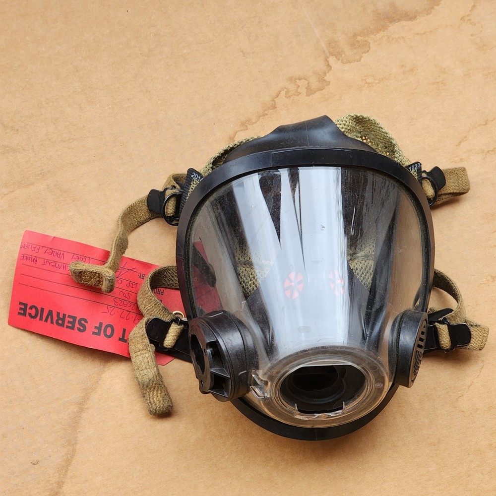 Broken MMR holder - Scott AV3000 HT Firefighter SCBA Mask 5pt net - SIZE: Medium