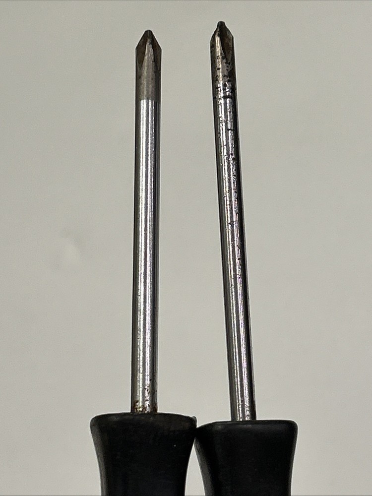 2 Snap On SSDP31 - #1 Phillips Tip 3" Long Blade Hard Handle Screwdrivers