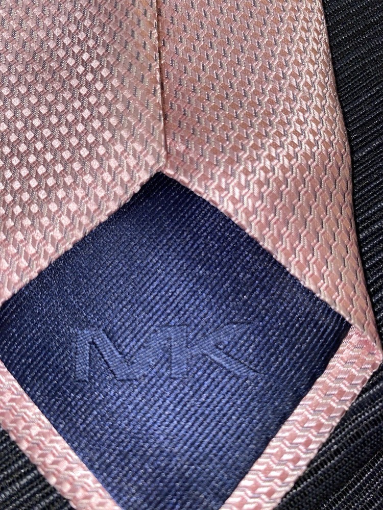 Michael Kors Solid Pink Silk Men's Necktie