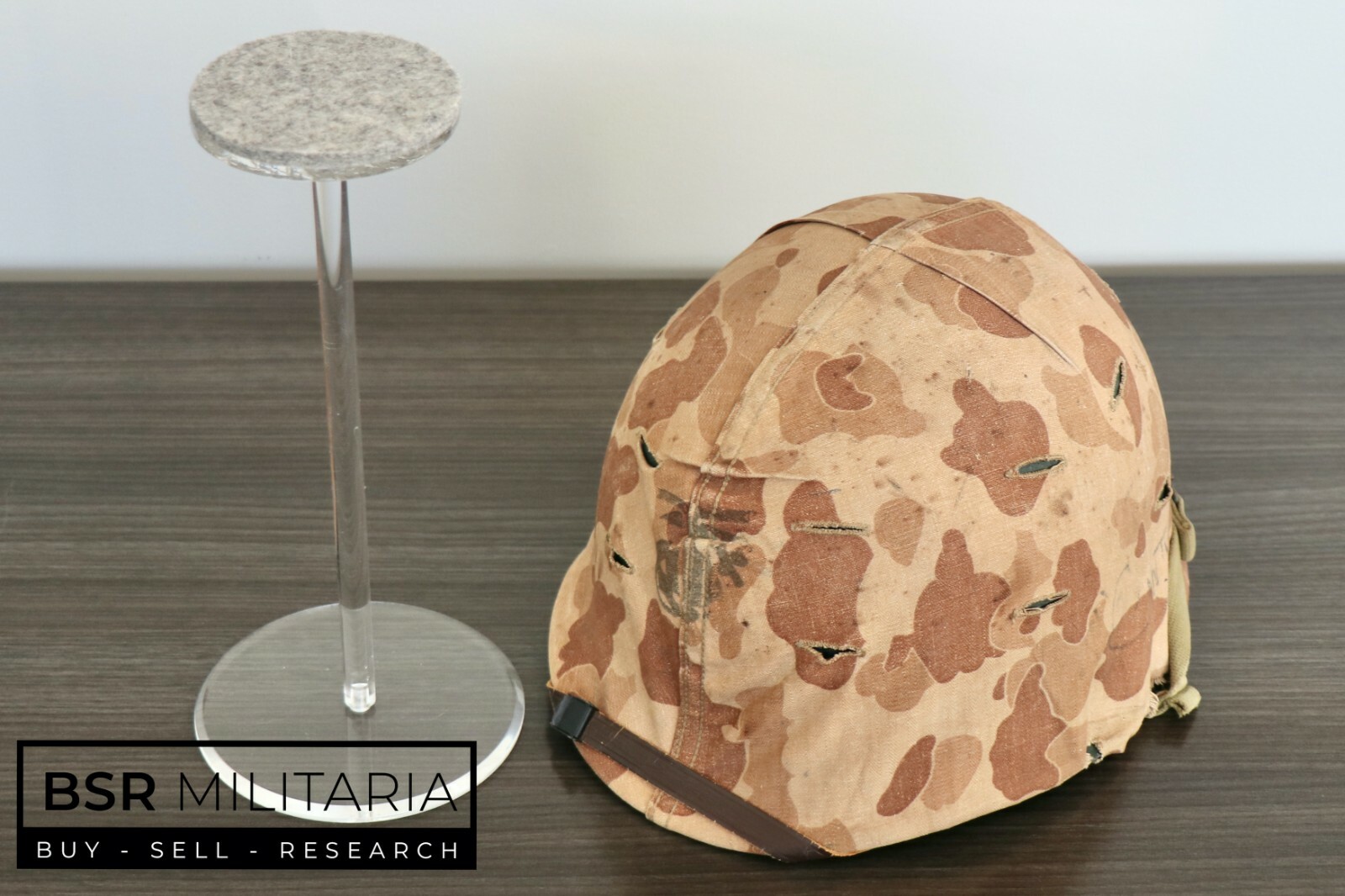 Iraqi / Iraq Helmet Display Stand - Acrylic Combat Museum Headgear Presentation