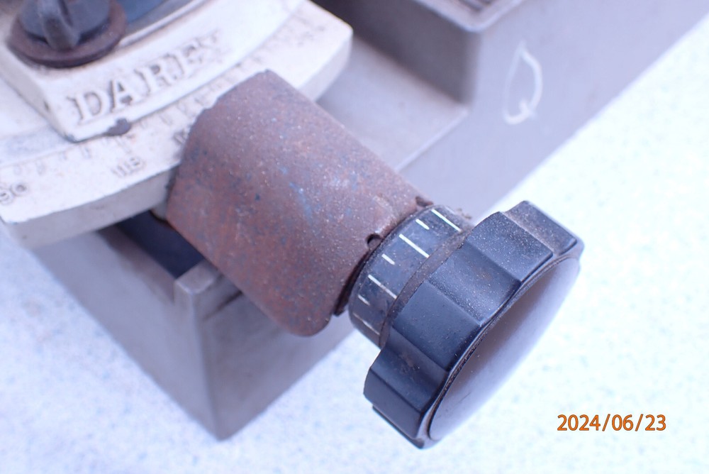 DAREX M5 DRILL BIT SHARPENER BASE UNIT W/ SETTING FIXTURE LIGHT NEEDS BANDS AND