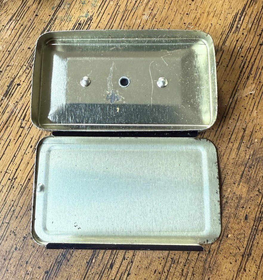 A32 Magnetic Key Locker