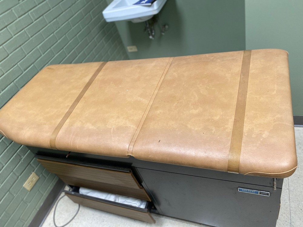 RITTER 8100 EXAMINATION TABLE (297259)