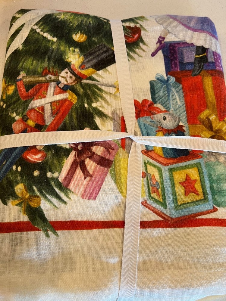 ❤️ Williams Sonoma Nutcracker Christmas Rectangular Tablecloth Made in Italy.