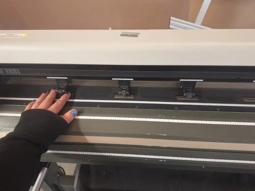 Mutoh Valuecut 62" Cutting Plotter Version 1.7