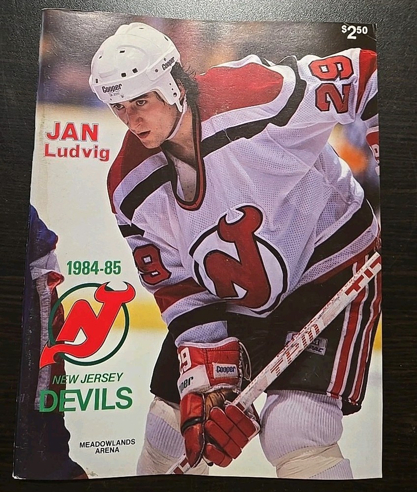 1984-85 New Jersey Devils Program Jan Ludvig