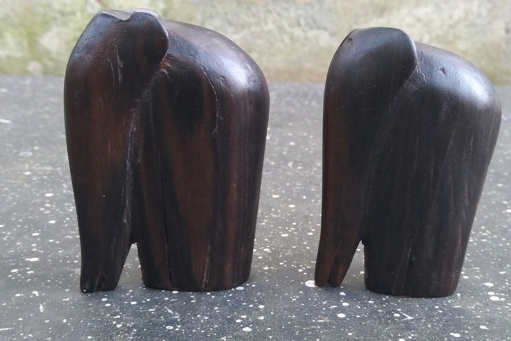 wood carving shadow elephant