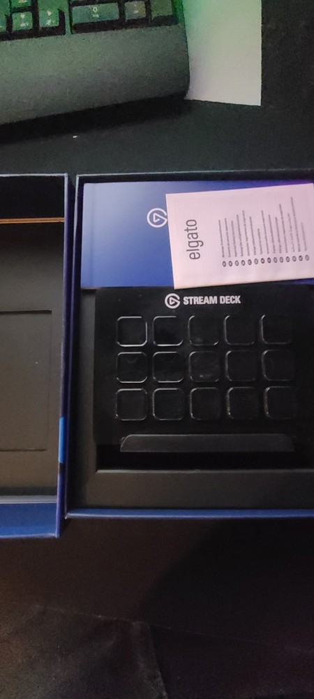 Elgato Stream Deck 15 Customizable LCD Keys Keypad USB-C Black for PC Mac