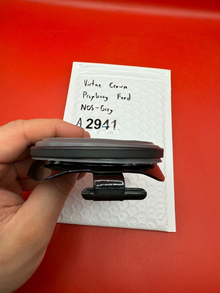 Virtue Crown Prophecy Feed NOS - Grey