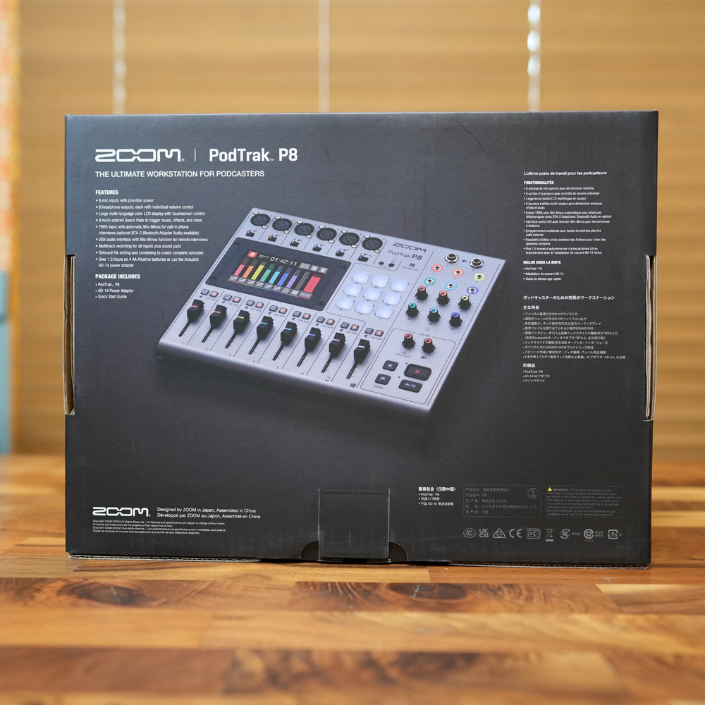 ZOOM PodTrak P8 The Ultimate Workstation Multi Track Recorder