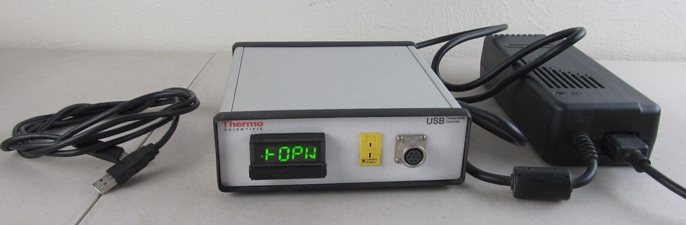 Thermo Scientific USB TEMPERATURE CONTROLLER 222-235400 w/ Power Supply
