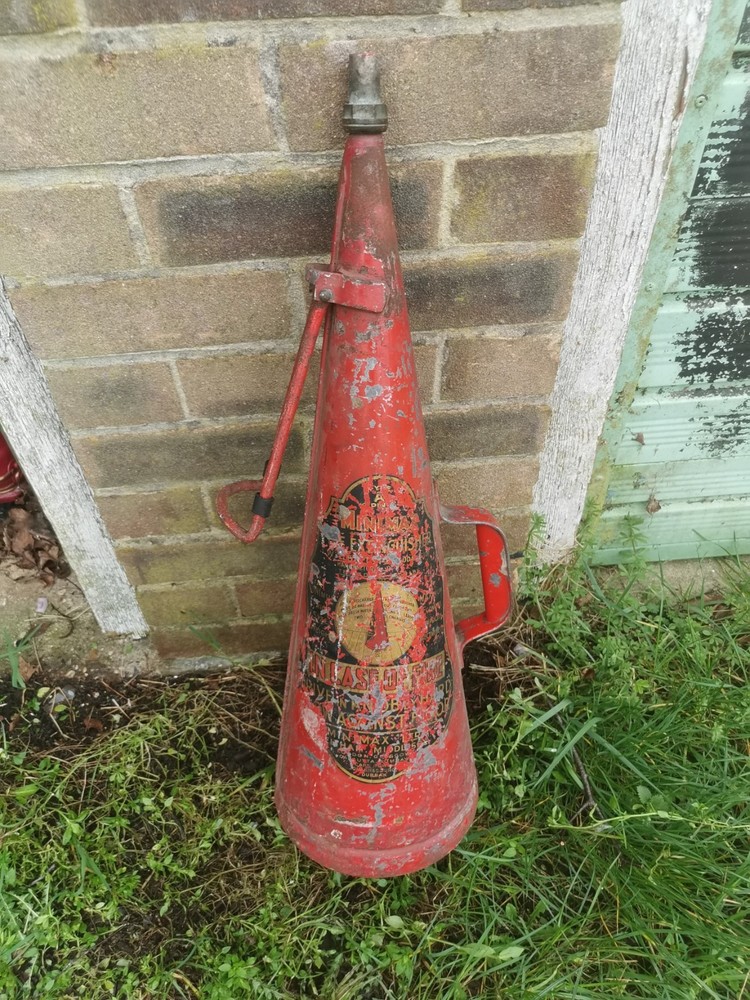 VINTAGE CONICAL FIRE EXTINGUISHER (14)