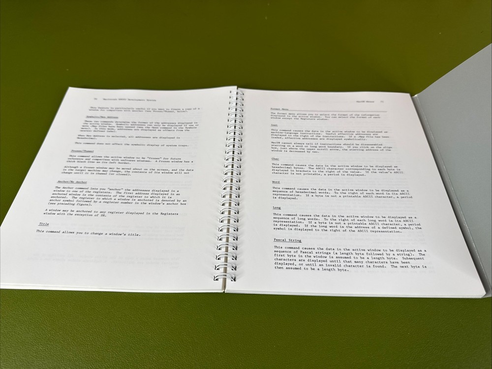 Vintage 1984 Apple Macintosh 6800 Development System User's Manual