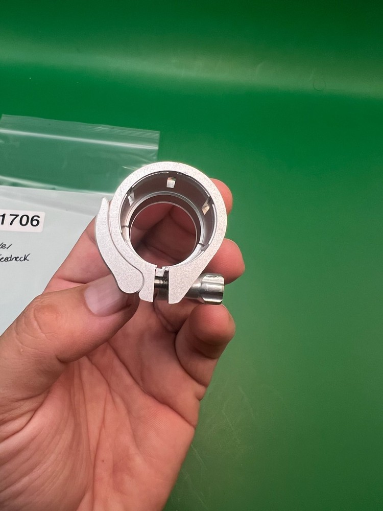 Autococker Clamping Feedneck