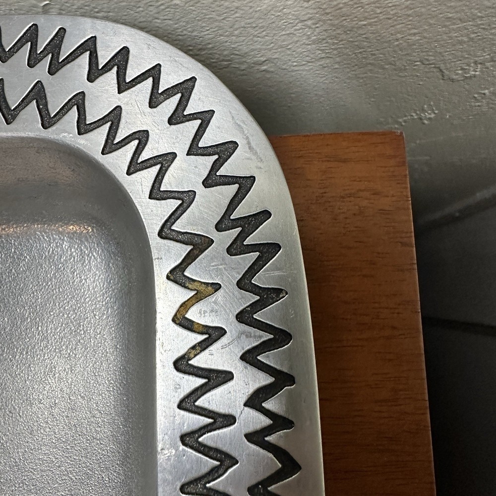 Wilton Armetale RWP Rectangular Serving Tray Platter Swirl Border Heavy Metal