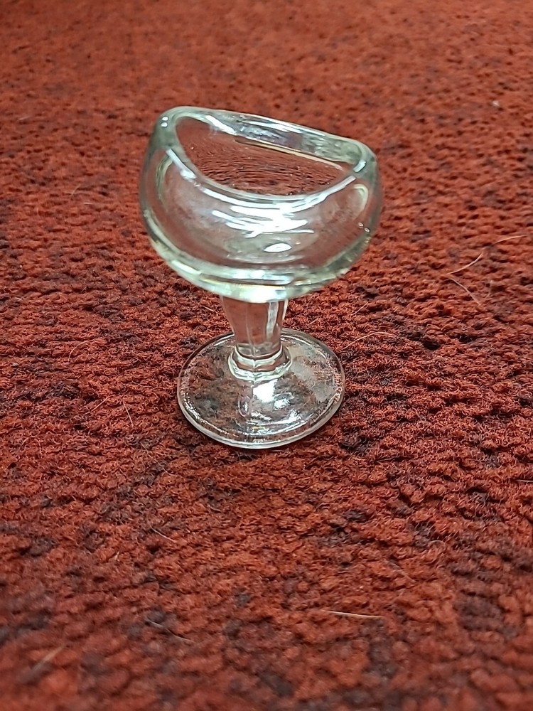 Antique Glass Eye Wash Cup
