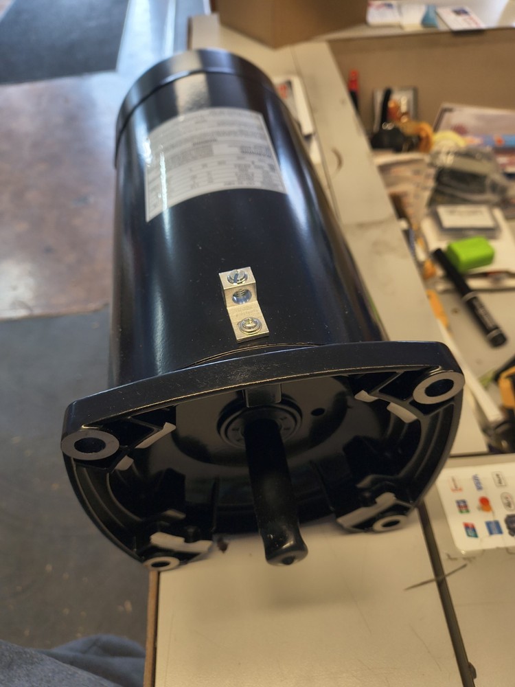 Pool Pump w/Kit