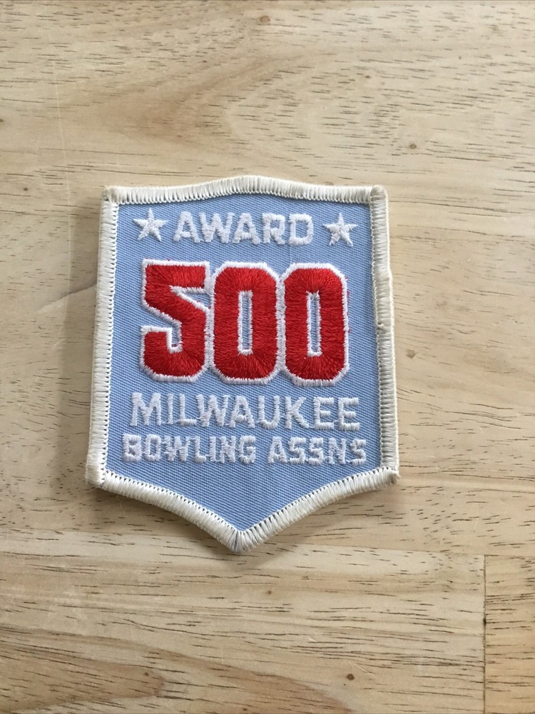 Vtg Award 500 Milwaukee Bowling Association Patch