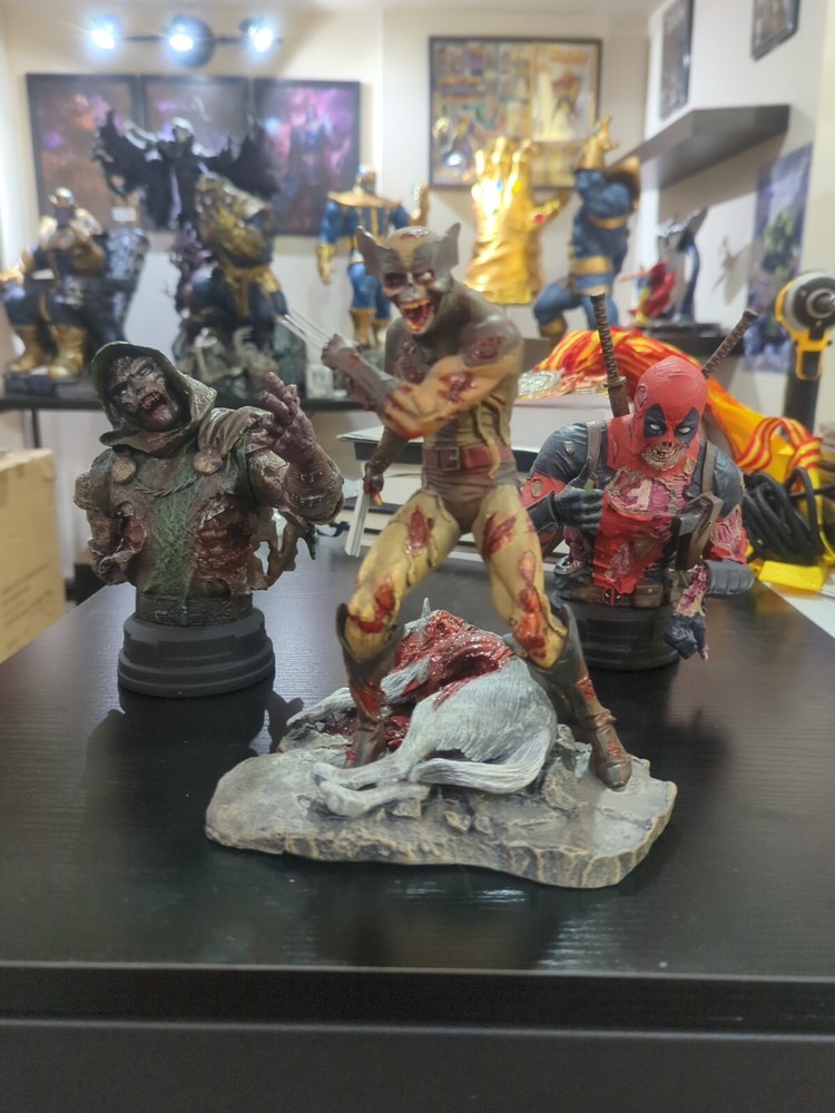 Diamond Select Zombie Bust Lot