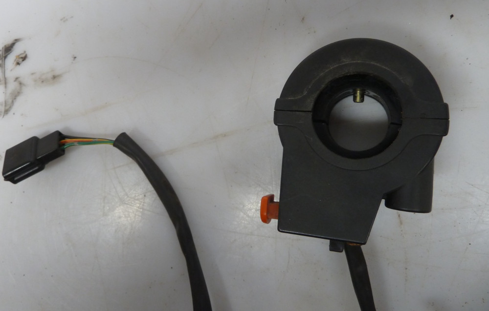 Honda CG125 '06 right hand switchgear starter button..