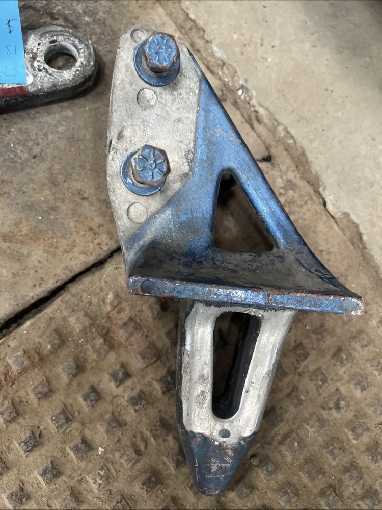 Peterbilt 379 Hood Mount
