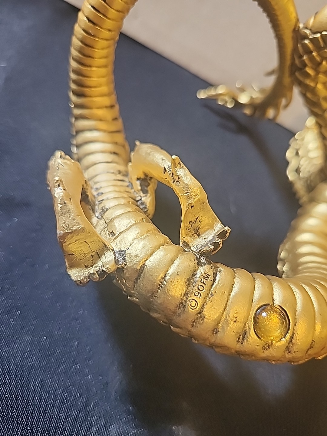 UNIQUE GOLD CHINESE DRAGON Franklin MintCrystal Ball Murano Figurine R537