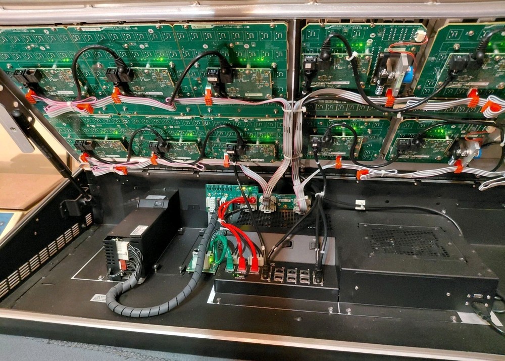 Ross Video Vision 2 Control Panel V2MP-001 - Powers On - Very Nice - UNTESTED