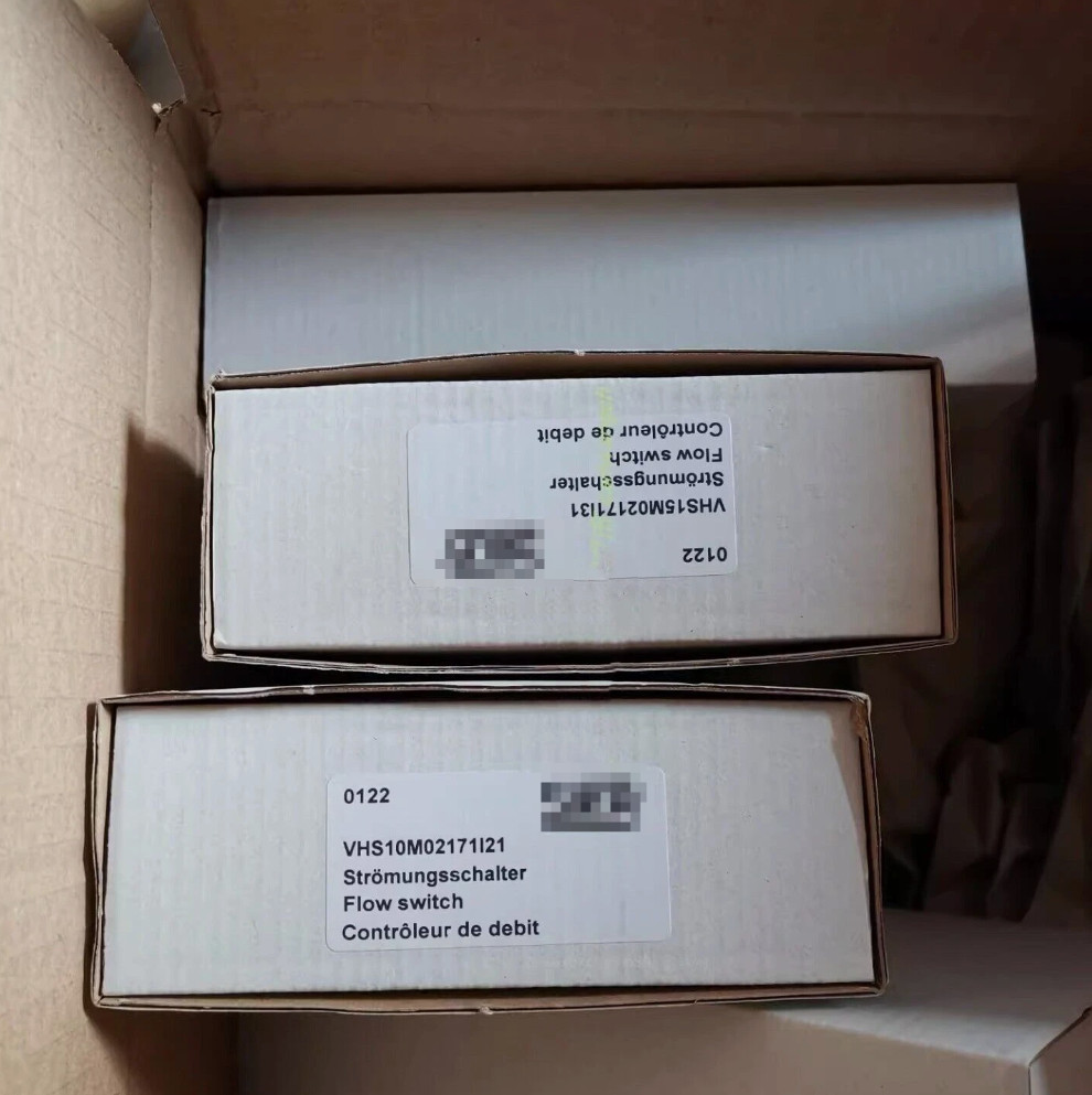 ONE . Flow Switch VHS25M01171I51 Flow Sensor @106